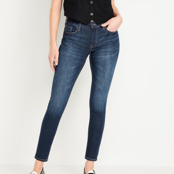 Old Navy Denim - OLD NAVY Rockstar Midrise Ankle Jeans Size 4 NWOT